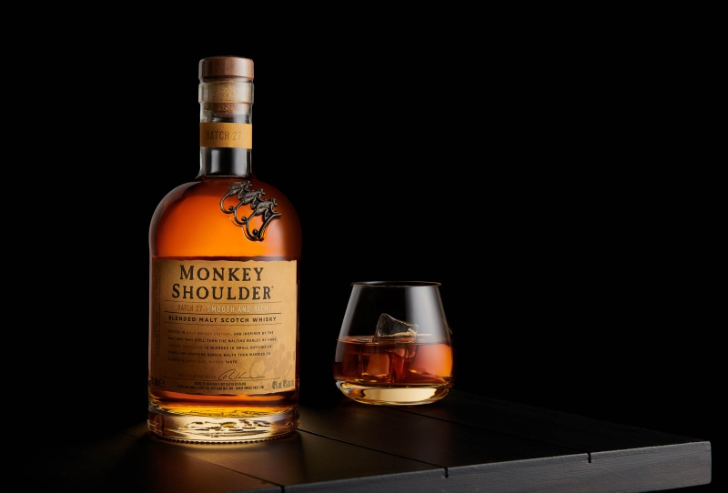 Bouteille d'alcool en packshot, photographie produit pour e-commerce